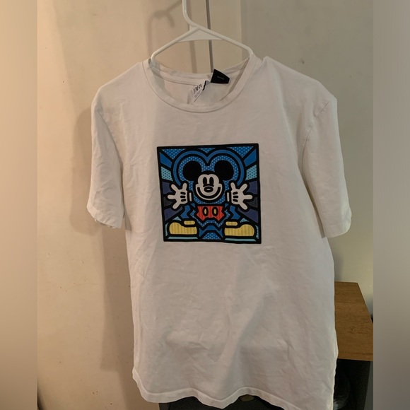 Zara Disney Mickey Mouse Size Medium Short Sleeve T-Shirt - Picture 1 of 5